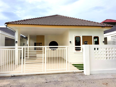 บ้านเดี่ยว แม่เหียะ เชียงใหม่ : ขายบ้านเดี่ยวชั้นเดียว สไตล์อังกฤษ บ้านสร้างใหม่ ทำเลใกล้โรงเรียนนานาชาติ เพียง 2.95 ล้านบาท พร้อมโอน  #C7MG100946
