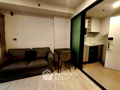Condos for sale 700 Year Sports Arena Chiang Mai : 1-BR Condo For Sale At Escent Park Ville Chiangmai, Ground Floor (ID 3111810)