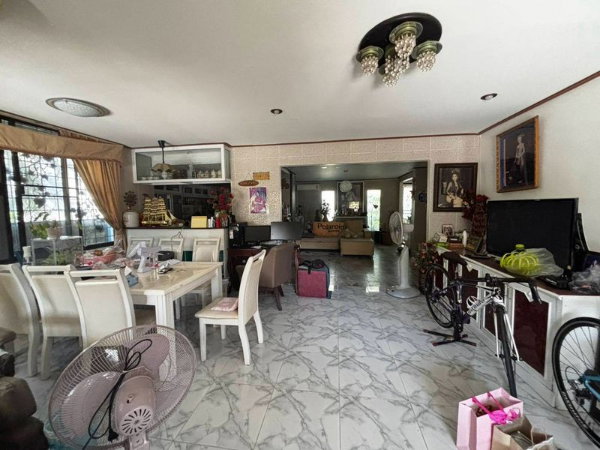 picture Detached house in a prime location, Sam Mukh Thani housing project, near Bang Saen Beach, Chonburi. - 4/18