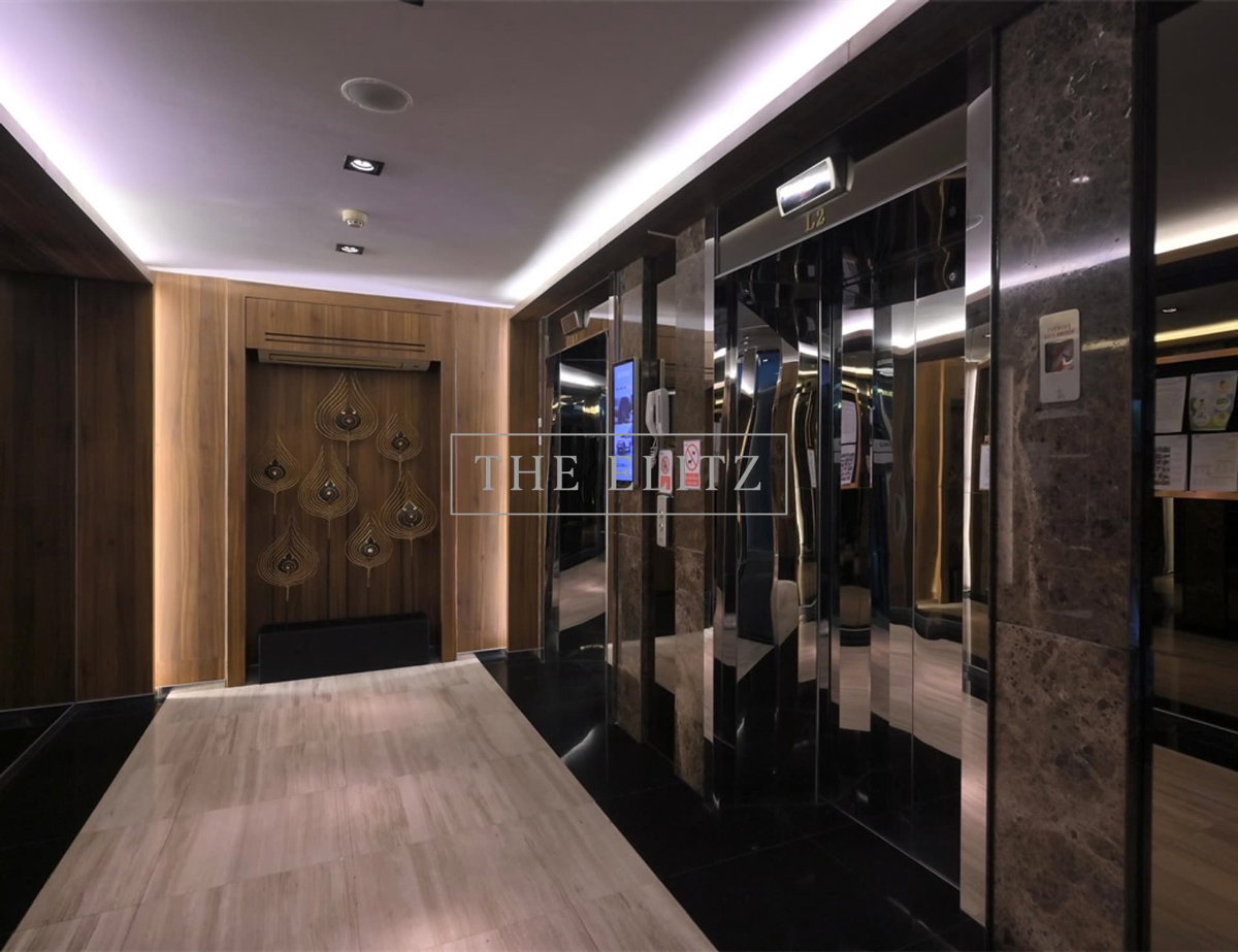 picture ✨ Premium High-Rise [ Highest Floor ] Living - Highly Sought- After 1-Bedroom Unit in an Elite Community ✨ - 4/14
