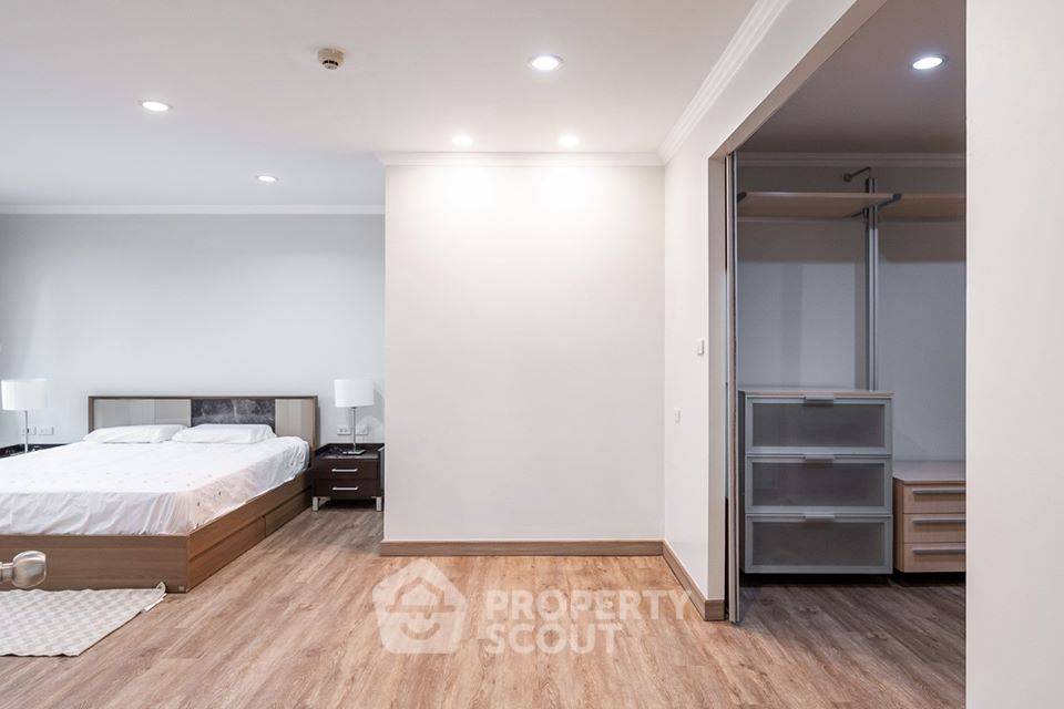 รูป คอนโด 3 ห้องนอน ชั้น 23 พื้นที่ 223 ตร.ม. ที่ Fifty Fifth Tower Thong Lo ใกล้ BTS ทองหล่อ 200 ม. (ID 514580) - รูปที่ 12/19