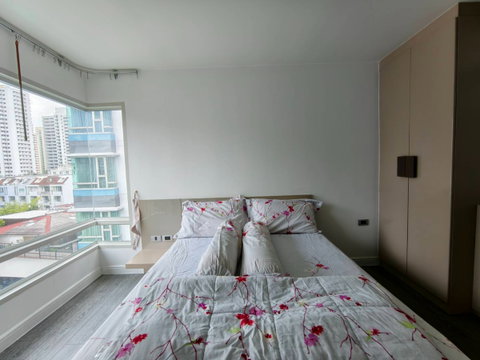 Condo for rent :Condo the crest sukhumvit49 (( thonglor)) MK-02 line @livingbkk