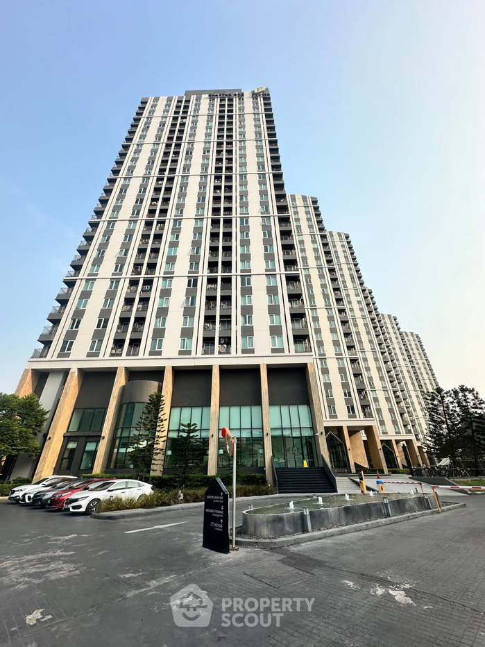 picture 1-BR Condo 29 Sqm, 21st-Floor At Chapter One Eco, MRT Huai Khwang (ID 1727396) - 2/16