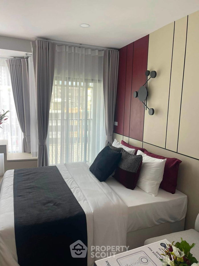 picture 1-BR Condo In SOHO Bangkok Ratchada, 200m To MRT Huai Khwang (ID 3111074) - 11/13