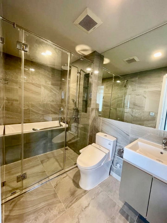 รูป ให้เช่า Ideo Q Sukhumvit 36 (ห้องมุม) ห้องมุมวิวเปิดโล่ง กระจกโค้ง Panoramic ผนังไม่ติดห้องอื่น พร้อมห้องทำงานส่วนตัว ใกล้ BTS ทองหล่อ - รูปที่ 21/23
