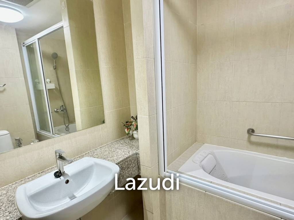 picture 45 sqm 1 Bedroom Condo on High Floor at The Clover Thonglor, Khlong Tan Nuea - 26/42