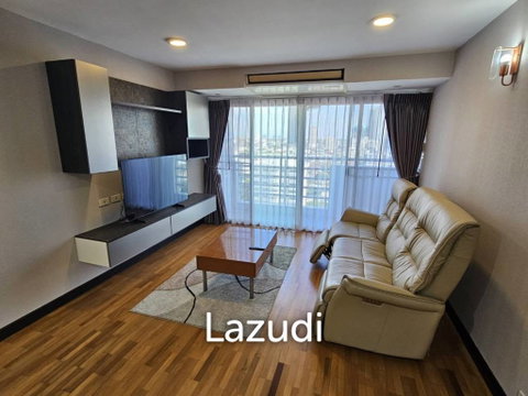 82 sqm high-rise 2 bedroom condo on 14th floor at The Waterford Diamond Khlong Toei Bangkok