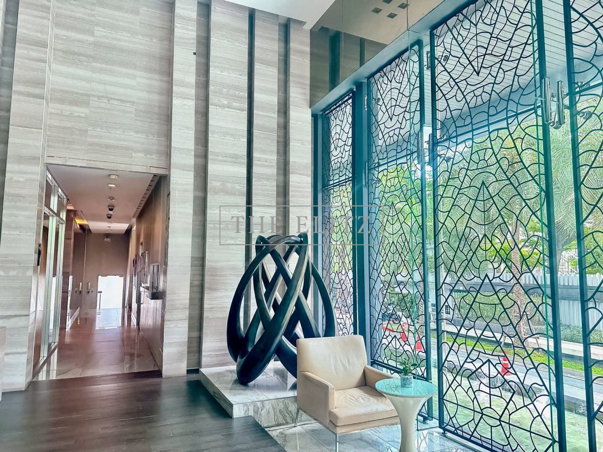 รูป ✨ Smart Urban Investment - Exceptional 1-Bedroom Layout in a Highly Coveted High-Rise ✨ - รูปที่ 8/12