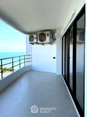 ขายคอนโด : คอนโด 2 ห้องนอน 93 ตร.ม. ขาย View Talay 3 พราตามนัค ใกล้ชายหาด (ID 3113811)