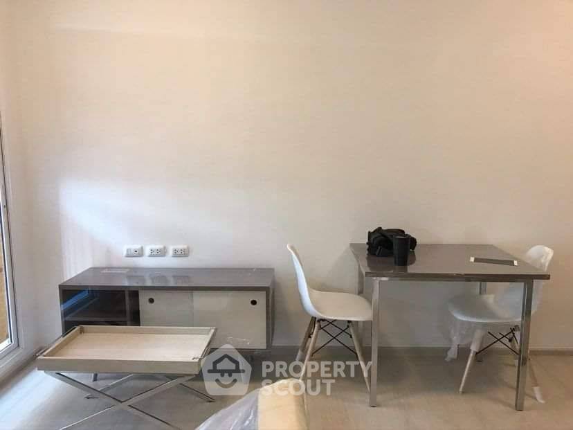 picture 1-BR Condo 29 Sqm, 21st-Floor At Chapter One Eco, MRT Huai Khwang (ID 1727396) - 1/16