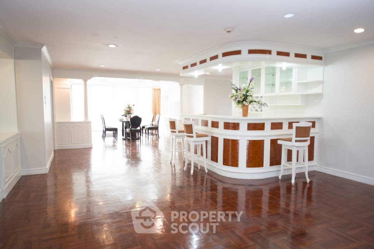 รูป คอนโด 3 ห้องนอน 350 ตร.ม. Pet Friendly โอเรียนทอล ทาวเวอร์ส ใกล้ BTS เอกมัย (ID 3112023) - รูปที่ 15/21