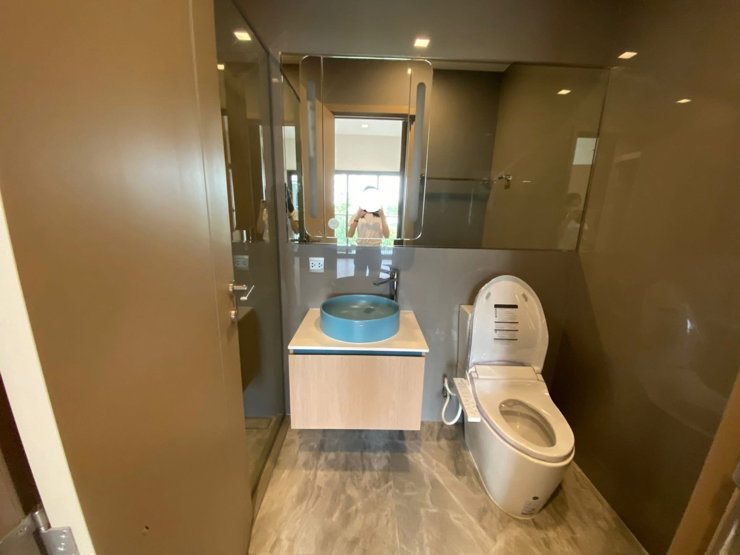 รูป Kawa Haus Sukhumvit 77 (ห้องกว้าง ครัวปิด วิวสระ) [CC-01] - รูปที่ 8/9