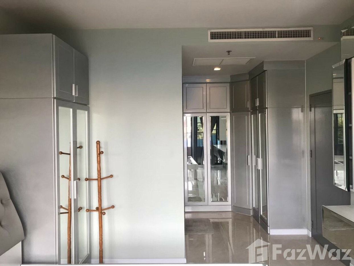 picture Rare unit! 1 Bedroom with big balconly 1038950 - 4/9