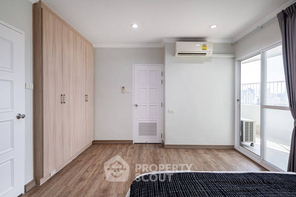 รูป คอนโด 3 ห้องนอน ชั้น 23 พื้นที่ 223 ตร.ม. ที่ Fifty Fifth Tower Thong Lo ใกล้ BTS ทองหล่อ 200 ม. (ID 514580) - รูปที่ 11/19