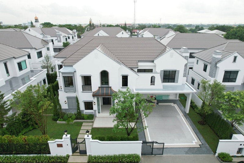 ขายบ้านเดี่ยว : Call : 085-141-3333 โครงการ นันทวัน พระราม 9-กรุงเทพกรีฑาตัดใหม่ คฤหาสน์หรู 130 ตารางวา 4 นอน 5 น้ำ 2 ครัว จอดรถ 6 คัน ตกแต่งใหม่พร้อมเข้าอยู่