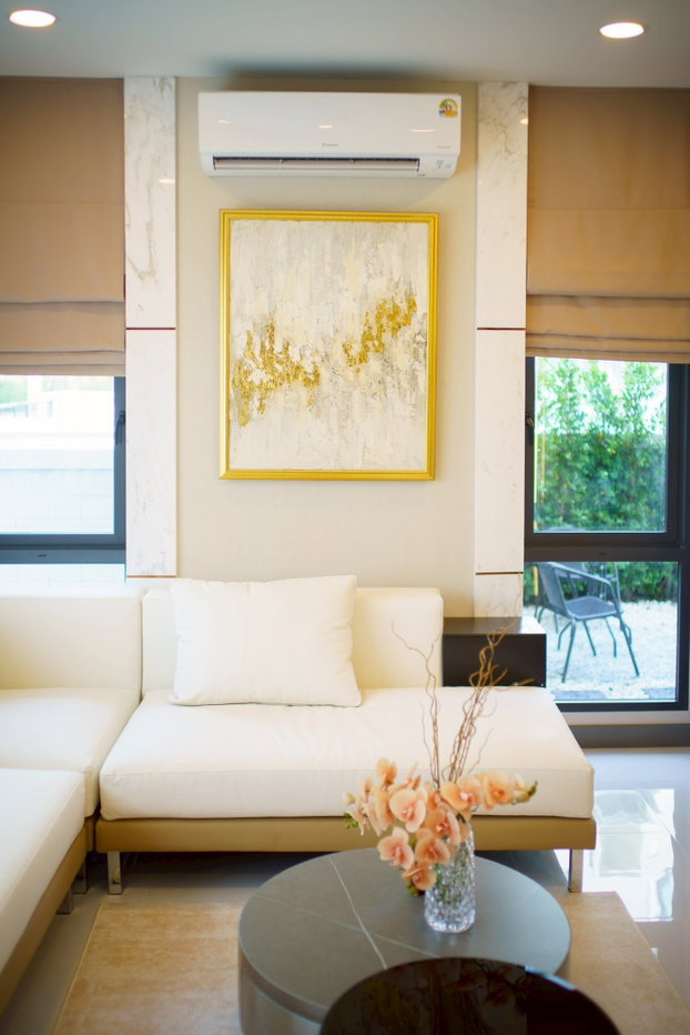รูป The City Bangna Luxury Pool Villa บ้านเดี่ยวหรู 2 ชั้น ที่ได้รับการออกแบบและตกแต่งใหม่ทั้งหลังในสไตล์ Customized Luxury Interior  - รูปที่ 4/40