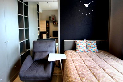 Condos for sale : Sale with tenant !!Ideo Mobi Sathorn, 1 bed, 1 bath, high floor 21++, South Facing, Good location !! Code C20221206399 furnished, Special Deal!!📣📣