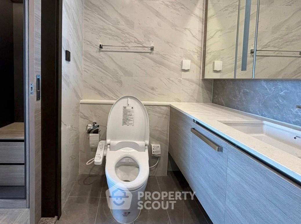 picture High-Floor 1-BR 35 Sqm At The Crest Park Residences, 60m to MRT Phahon Yothin (ID 3110891) - 3/6