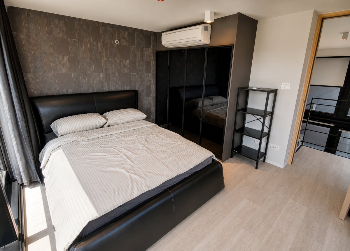 picture Duplex Condo for Rent | The Lofts Silom | 2 Bedrooms | Fully Furnished | Ready to Move In | Prime CBD Location - 9/26