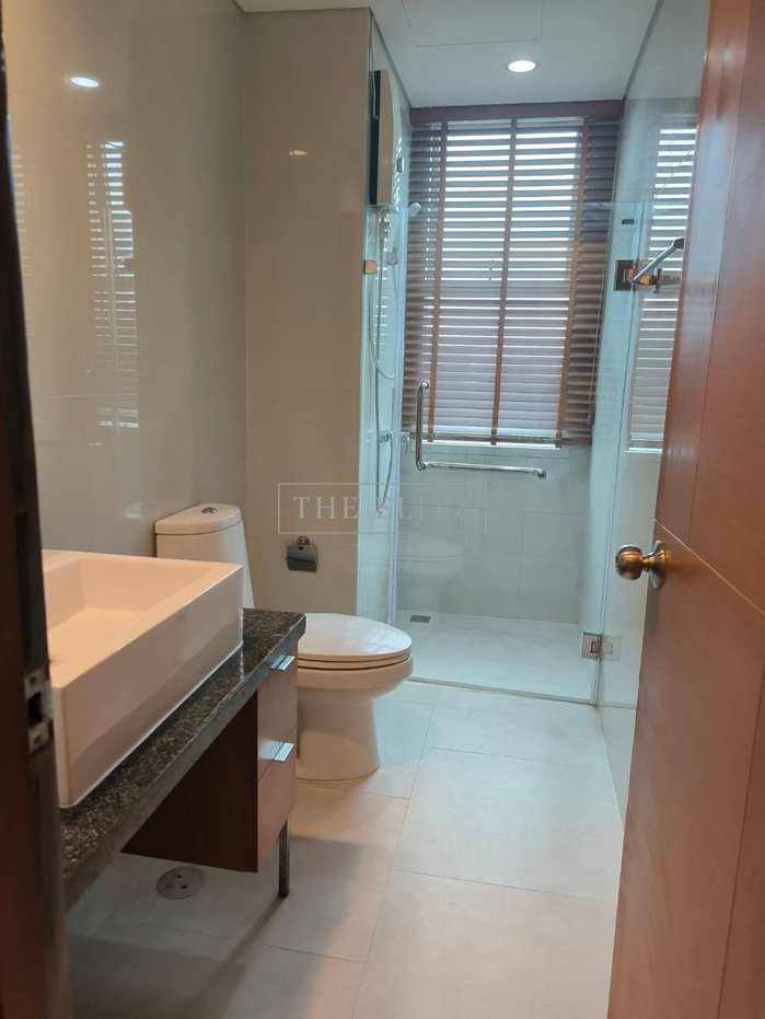 picture ✨ Seamless Transit Convenience - Stylish High-Floor Suite Perfect for Daily Commuters ✨ - 10/16