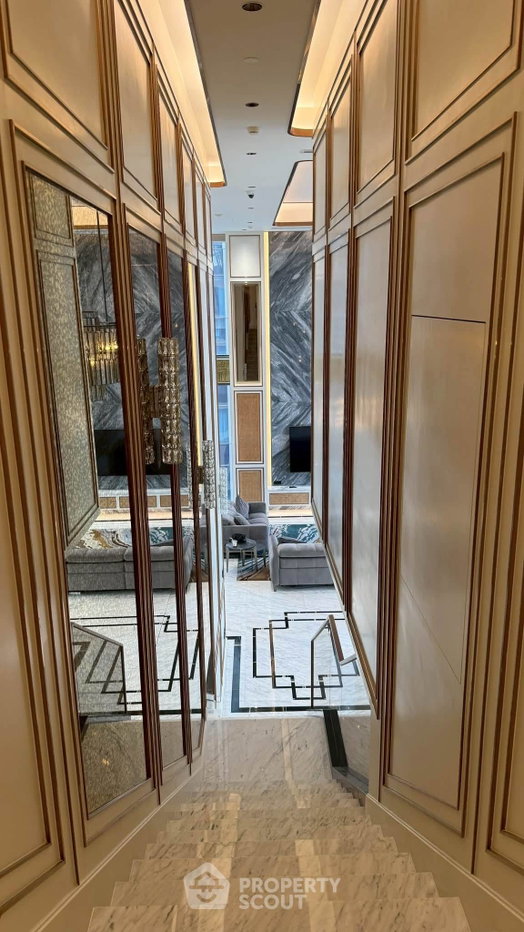 picture 3-BR 285 Sqm At The Esse At Singha Complex, MRT Phetchaburi 100m (ID 3111781) - 12/15