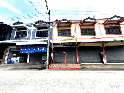 Shophouses for sale Khon Kaen : SHOP HOUSE 18 Sq.w. Chum Phae Khon Kaen for 2.1M