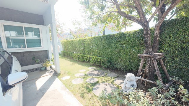 รูป บ้านหลังมุมแบบนี้... ในโครงการอินดี้ 4 เมกะบางนา มีเข้าตลาดไม่บ่อย! พร้อมเฟอร์นิเจอร์ หันหน้าทิศใต้ อยู่สบาย ซื้อแล้วเข้าอยู่ได้ทันที  - รูปที่ 11/27