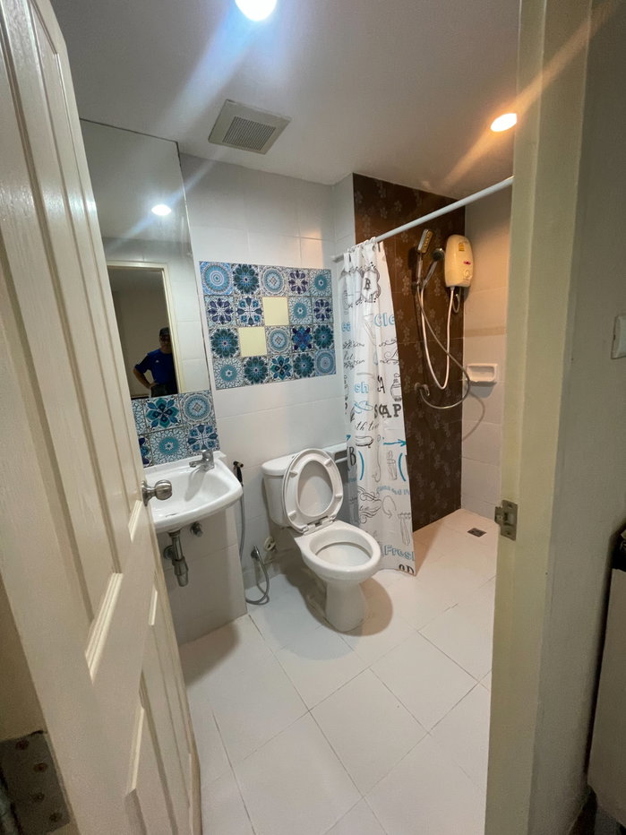 picture Condo for rent at Origins Rama 2, fully furnished with appliances. - 15/18