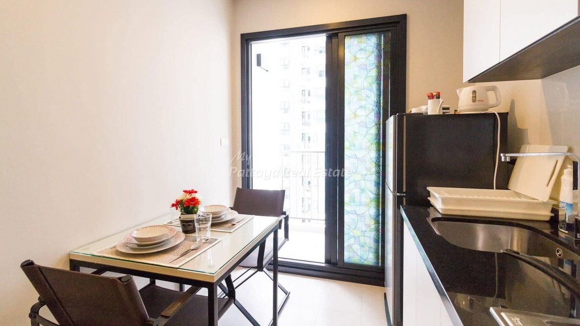 picture 🛏️ 1 Bed - 🛁 1 Bath - 🏙️ Pool View - 🇹🇭 THAI name - 🏢 The Base Central Pattaya - Ref: BASE60 - 4/6
