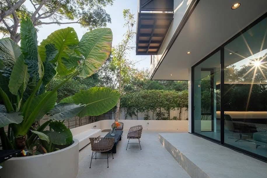 รูป ขาย Modern Pool Villa บนที่ดินกว่า 1 ไร่ โซนสันกำแพง 4 ห้องนอน 5 ห้องน้ำ - รูปที่ 12/26