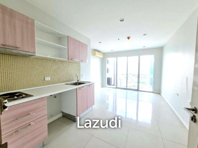 Condos for sale : 56.7 sqm 2-Bed Condo on 23rd Floor at The Mark Ratchada-Airport Link Makkasan Bangkok