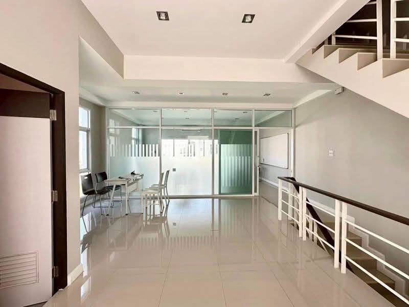 รูป ให้เช่า Office ในโครงการ K Park ออฟฟิศ 3 ชั้น 2 ห้องนอน 4 ห้องน้ำ - รูปที่ 6/10