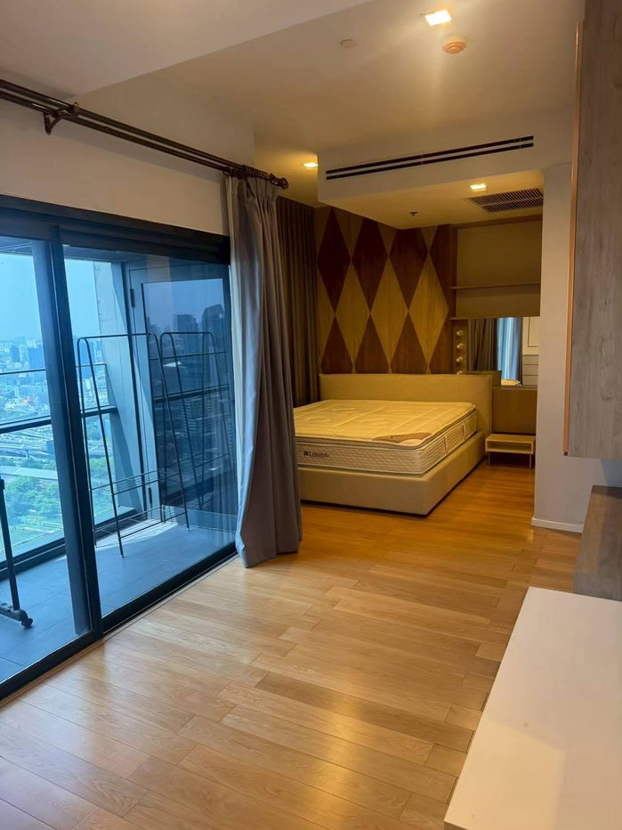 รูป Circle Living Prototype | Circle Living Prototype | 3 Bedrooms 3 Bathrooms Corner Unit | Stunning City View & Fully Furnished #2026072115157 - รูปที่ 5/14