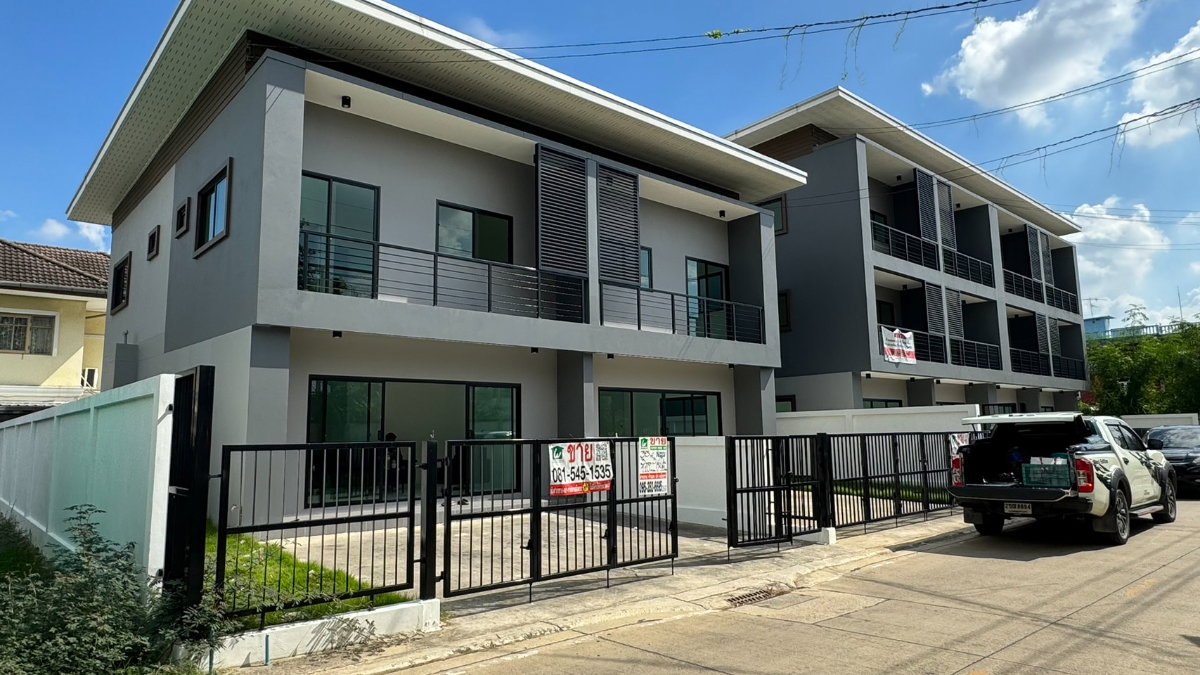 รูป บ้านสร้างเอง คุณภาพต่างจากบ้านโครงการทั่วไป! ทาวน์เฮาส์ 3 ชั้น และบ้านแฝด 2 ชั้น ทำเลรังสิต–นครนายก คลอง 2 เข้าอยู่ได้ทันที - รูปที่ 14/20