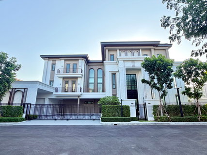 SPACE IS THE NEW LUXURY. 1,070 SQ.M. OF PRIVATE LIVING IN BANGNA KM.