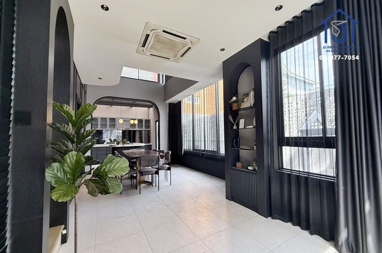 ขายโฮมออฟฟิศ 3 ห้องนอน 360 ตร.ม. 36 ตร.ว. เขตลาดพร้าว