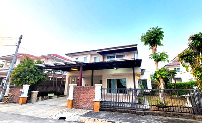 เช่าบ้านเดี่ยว รวมโชค มอลล์ : 🏡✨ ให้เช่าบ้านเดี่ยว 2 ชั้น พร้อมเฟอร์นิเจอร์ครบ ในโครงการบรรยากาศเงียบสงบ #ดอยสะเก็ด เพียง 30,000 บาท/เดือน ✨🏡  #ADK-H0062  