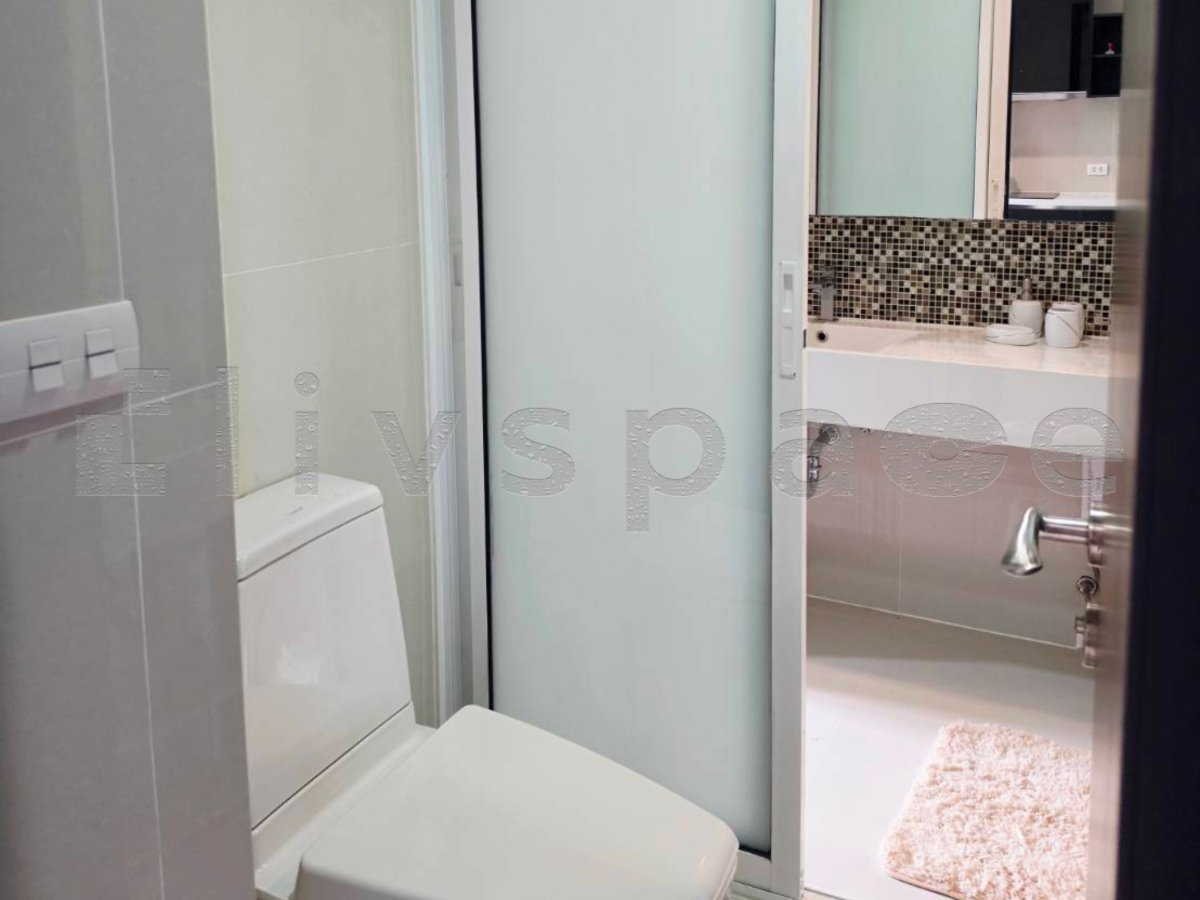 รูป ▚ LL175ツ ให้เช่า: Rhythm Sukhumvit 44/1 ติด BTS พระโขนง 1 ห้องนอน 35ตร.ม. ทิศใต้ ลมดี วิวสวนและสระน้ำพุ พร้อมจองลดได้อีก✨ - รูปที่ 8/9