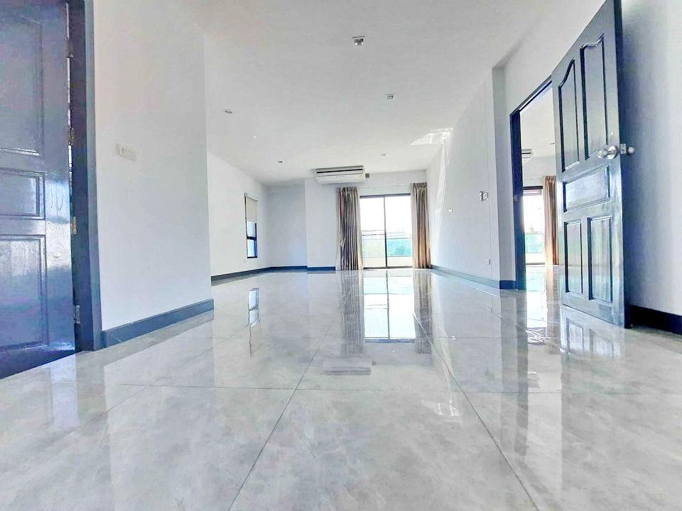 picture HK0094, Home Office for rent 5 Br, Ratchada-Sutthisan. - 5/20
