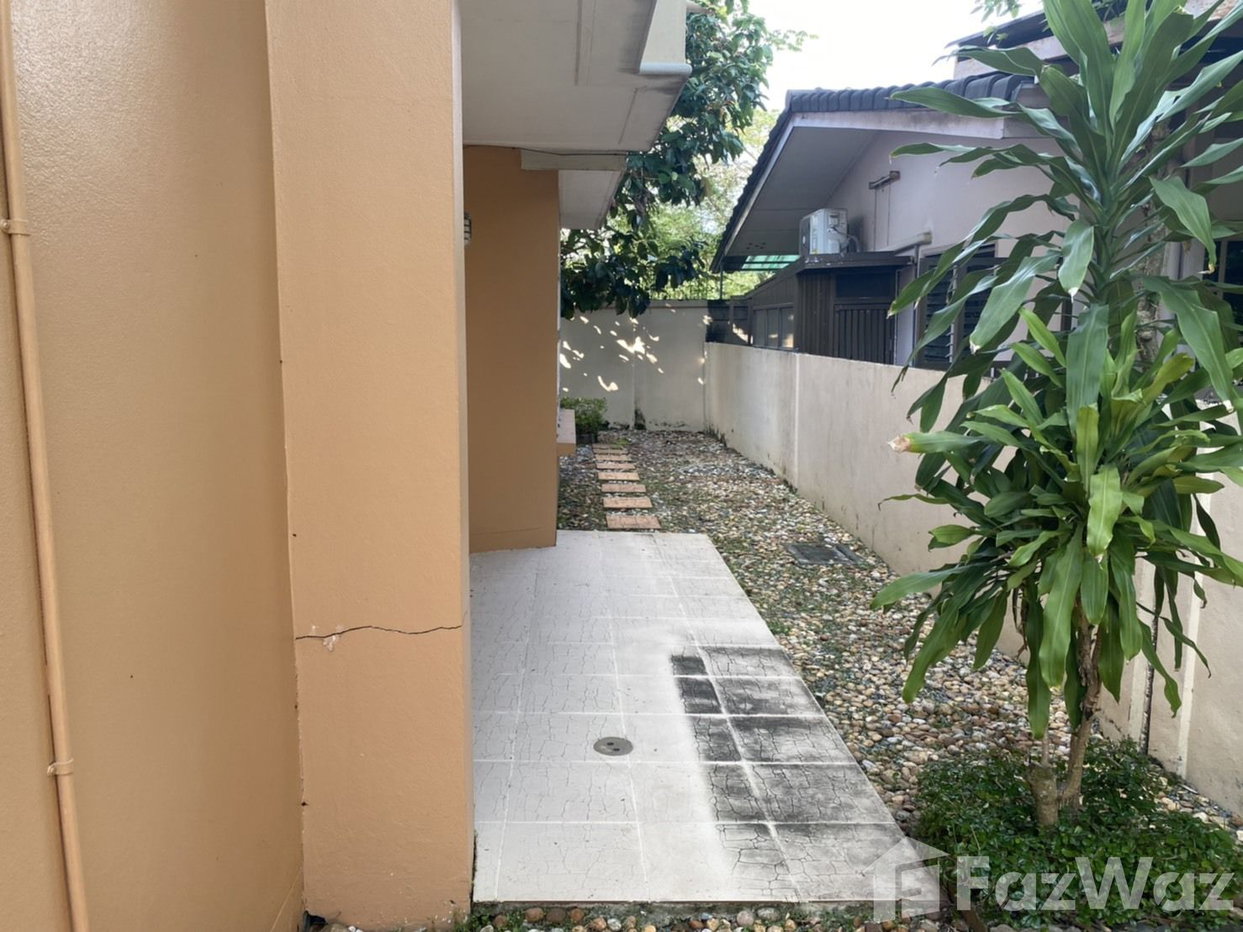 รูป บ้านเดี่ยวให้เช่า 3 ห้องนอน ในโครงการ หมู่บ้าน สัมมากร 1032842 - รูปที่ 23/27