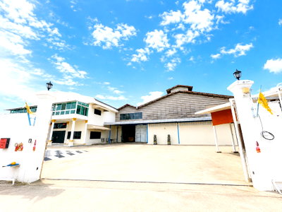 โรงงาน วิทยาลัยการจัดการเพชรเกษม : โรงงานผลิตแหอวน พร้อมใบ รง.4 | 4 ไร่ 1 งาน 25 ตารางวา | ซอย พุทธมณฑลสาย4