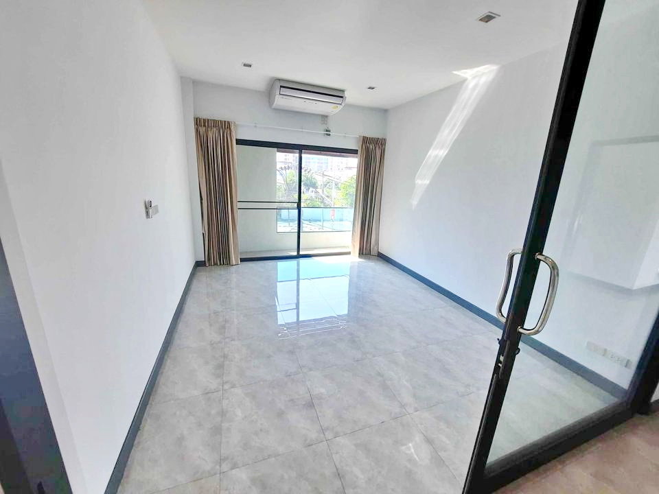 picture HK0094, Home Office for rent 5 Br, Ratchada-Sutthisan. - 8/20
