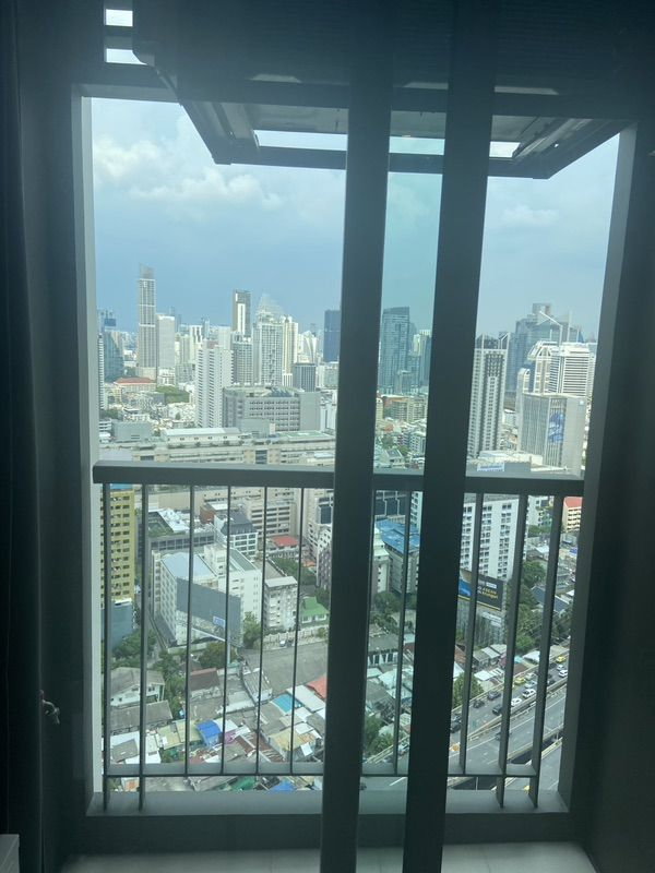 picture For rent life one wireless 40th floor - 4/9