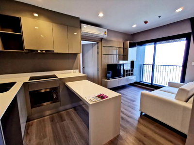 ขายคอนโด : ขายคอนโด The Politan Rive 2 ห้องนอน 52 ตร.ม. ชั้น 28 วิวแม่น้ำเจ้าพระยา ใกล้ MRT สะพานพระนั่งเกล้า พร้อมเข้าอยู่