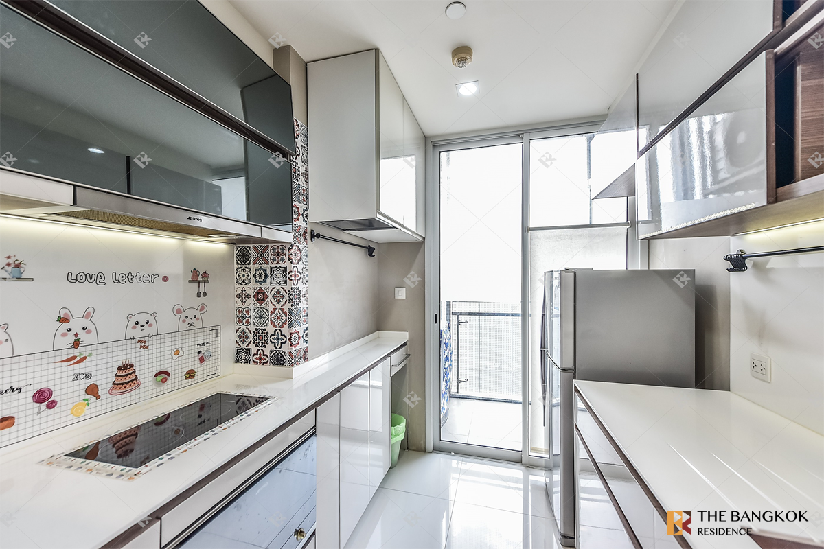 picture The Room Sathorn - TanonPun near BTS Saint Louis - 7/10