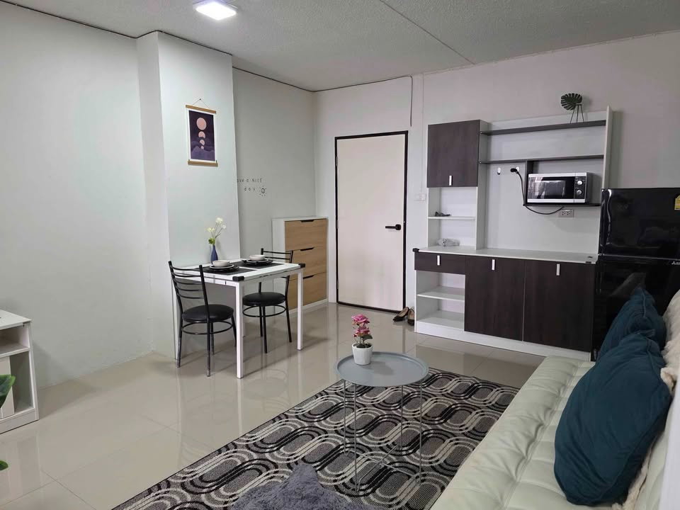 รูป ขายคอนโด SR Complex ทำเลใจกลางเมือง พื้นที่กว้าง 38 ตร.ม. วิวสวย ฟรีโอน! T.063-6649056 - รูปที่ 5/11