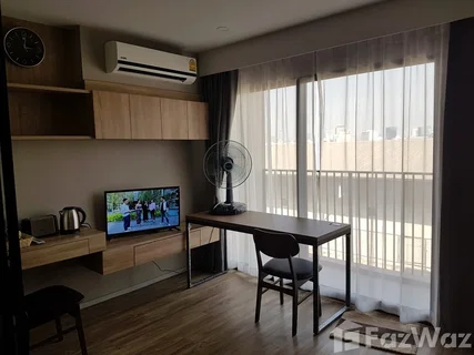 ขาย คอนโด 1 ห้องนอน ในโครงการ บลอสซั่ม คอนโด แอท สาทร-เจริญราษฎ์ 6609047