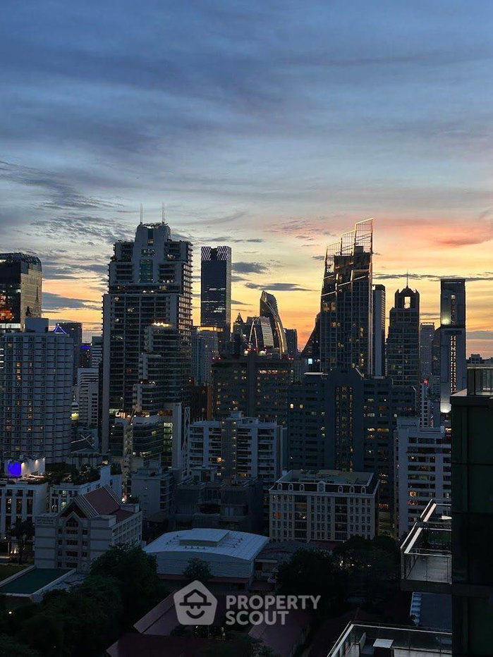 picture 1-BR Condo, Grand Park View Asoke, 20th-Floor | MRT Sukhumvit (ID 1529177) - 4/5