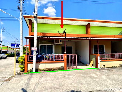 Townhouses for sale : TOWN HOUSE 21 Sq.w. Pluak Daeng Rayong for 1.6M