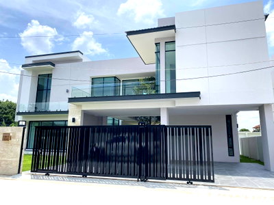 Houses for rent Bangkok : House for Rent: The Master Ekkamai-Ramintra 5565604